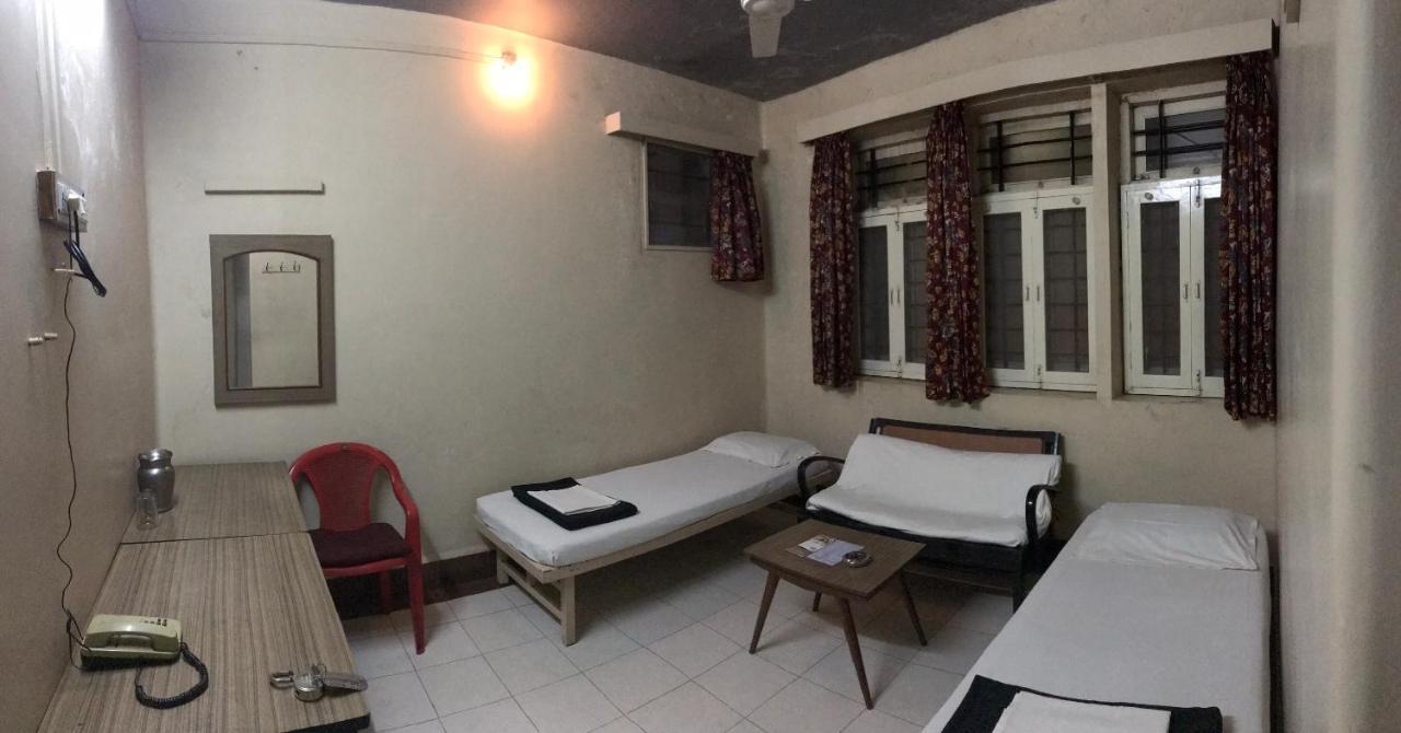 Hotel Satkar Cafeteria Belgaum Dış mekan fotoğraf