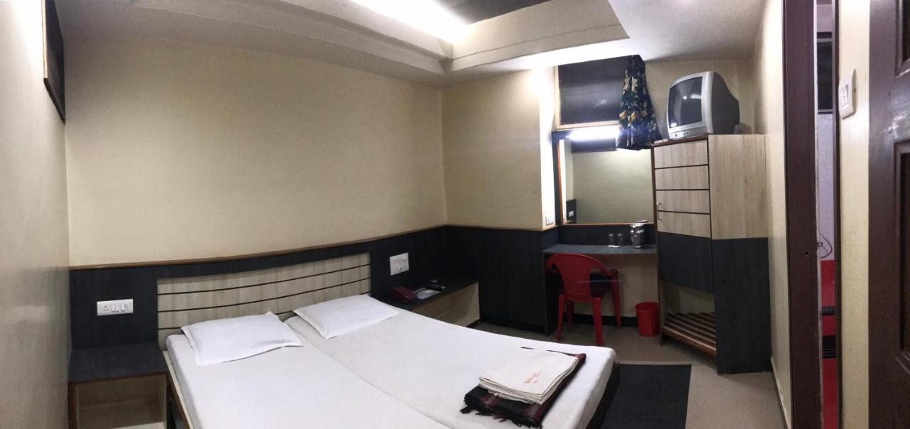Hotel Satkar Cafeteria Belgaum Dış mekan fotoğraf