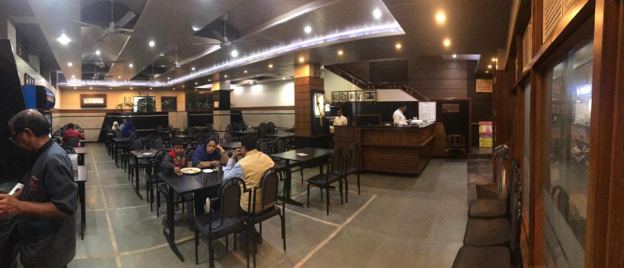 Hotel Satkar Cafeteria Belgaum Dış mekan fotoğraf